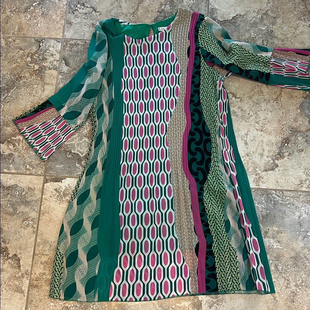 Elegant Green Patterned Dress